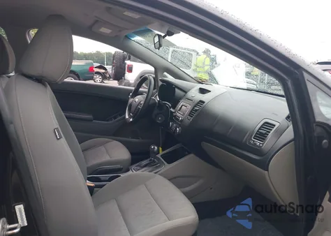 2015 Kia Forte Lx z USA, uszkodzony, nr VIN KNAFK4A61F5321374